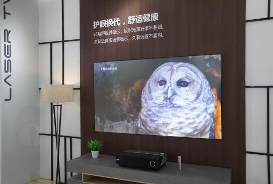 激光电视这个新物种将成“大气候”之时 海信却准备和“小伙伴”们携手前行-视听圈