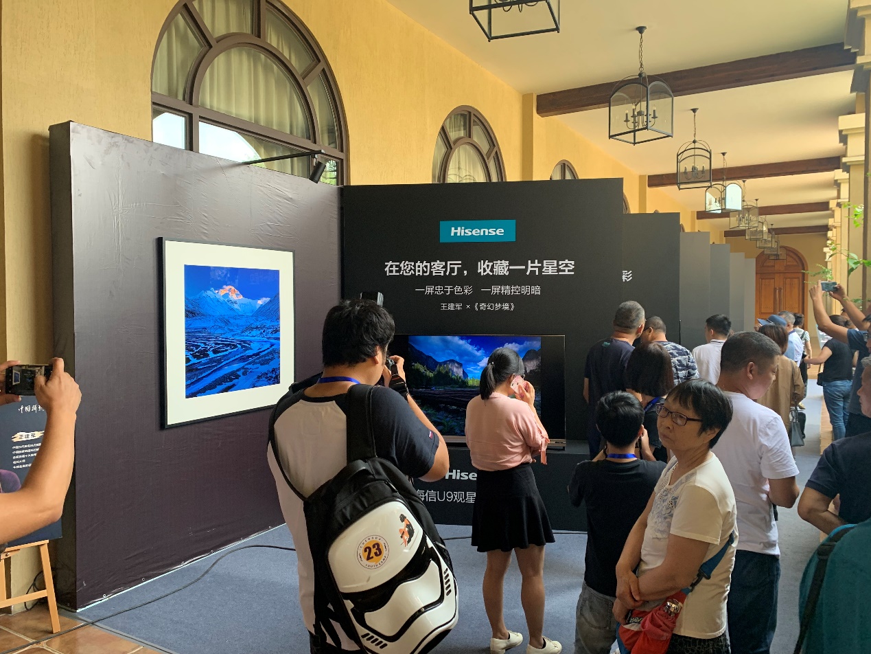 听说,国内摄影圈都在讨论海信的一款电视?-视听圈