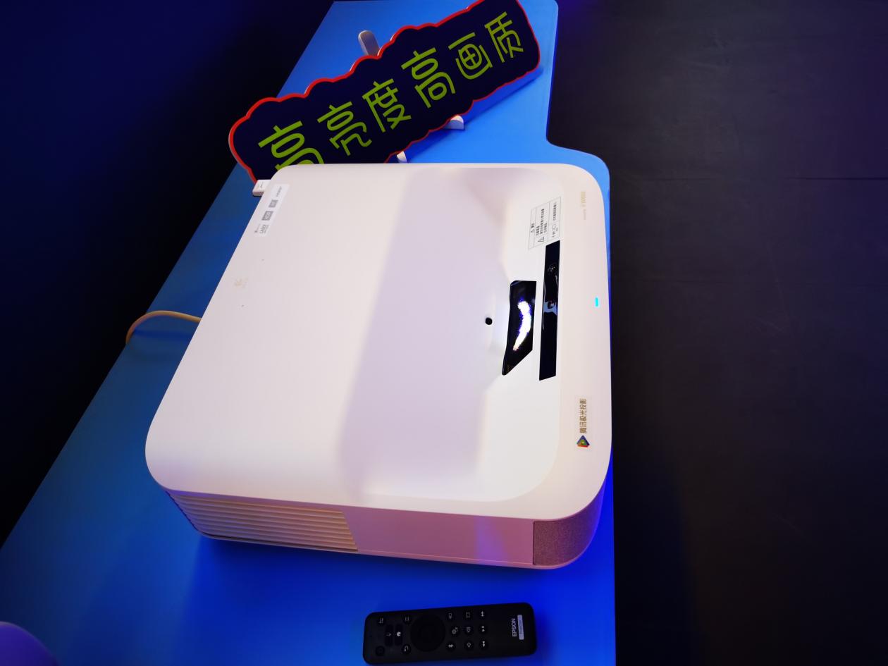 爱普生一口气推三款智能家用投影,这是想借家投产品“翻盘”吗?-视听圈