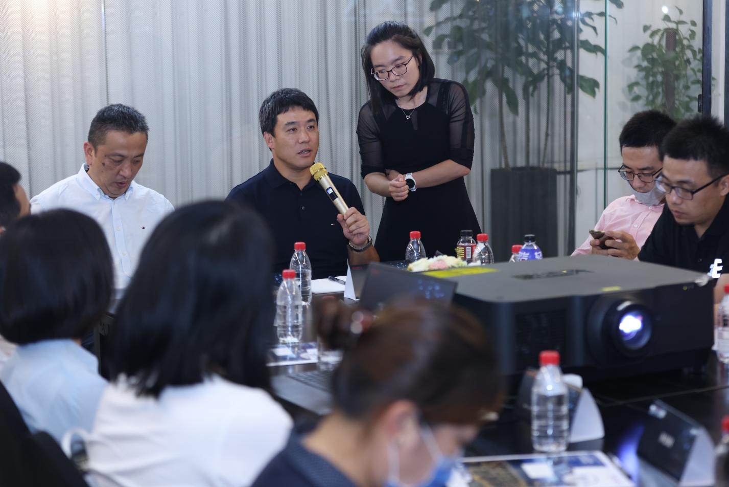 理光新一代液晶激光工程投影机发布,亮度高达万流明-视听圈