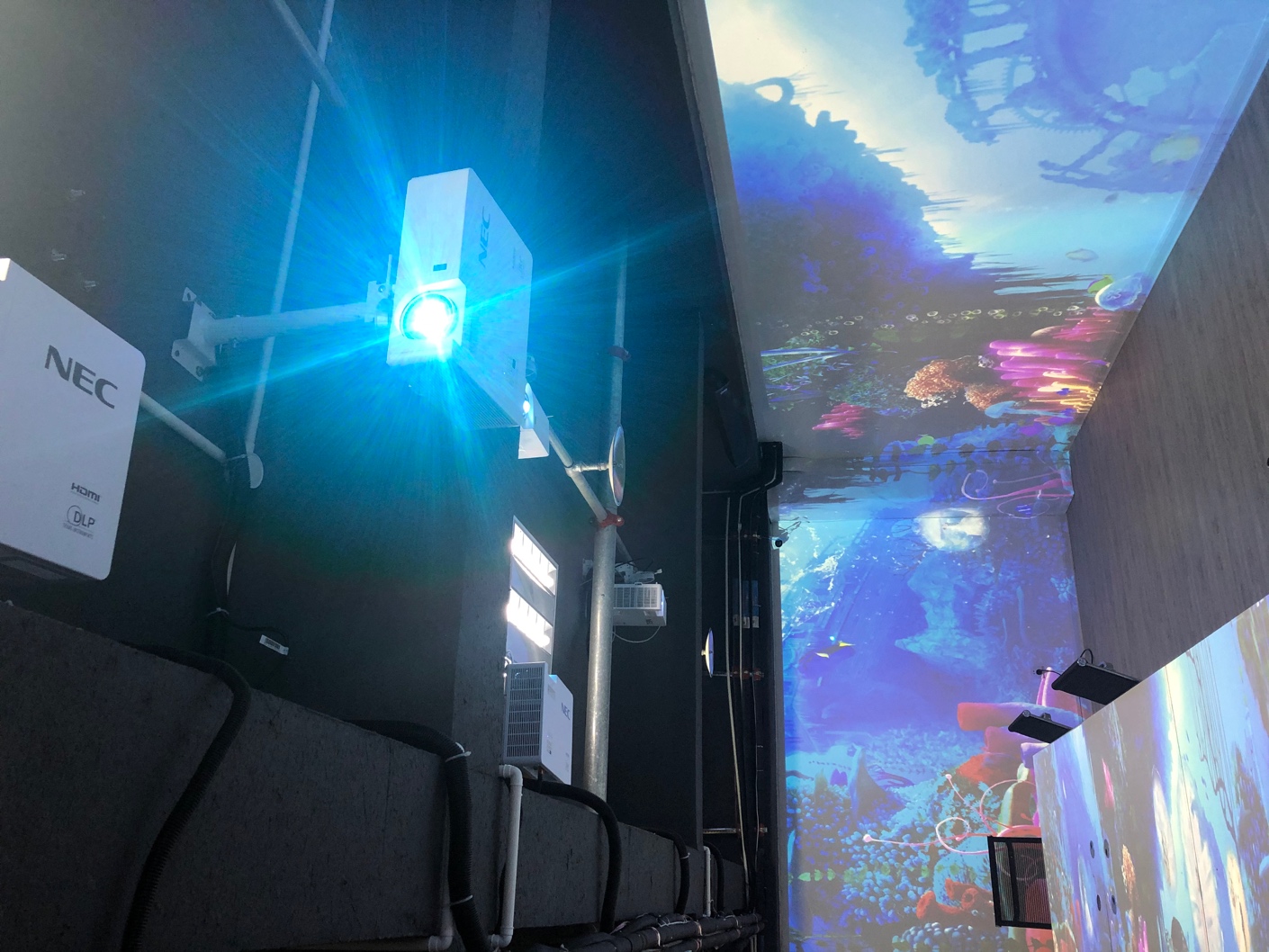 沉浸式体验爆火 NEC骑士系列激光投影解锁展厅新玩法-视听圈