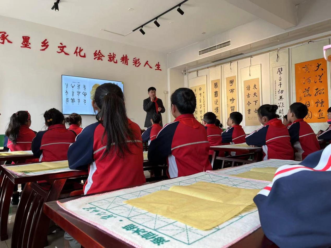 海信冰箱创新助学新模式 “海信学堂”昨揭牌-视听圈