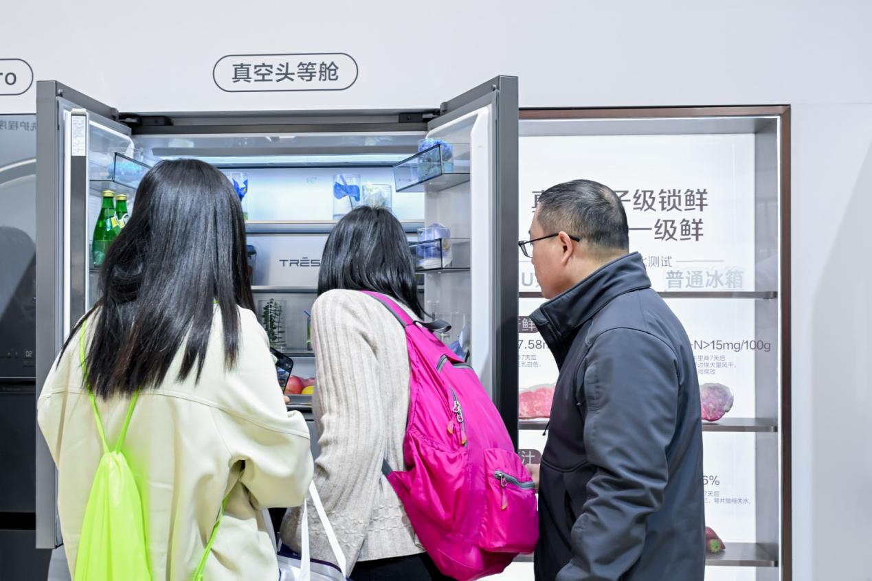 获评艾普兰创新奖,海信冰箱揭秘食材保鲜的“真空分子密码”-视听圈