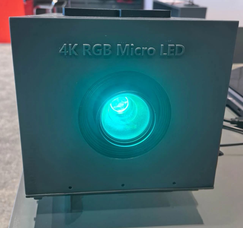 全球首台4K Micro LED投影仪原型机“问世”,中国方案“主导”-视听圈