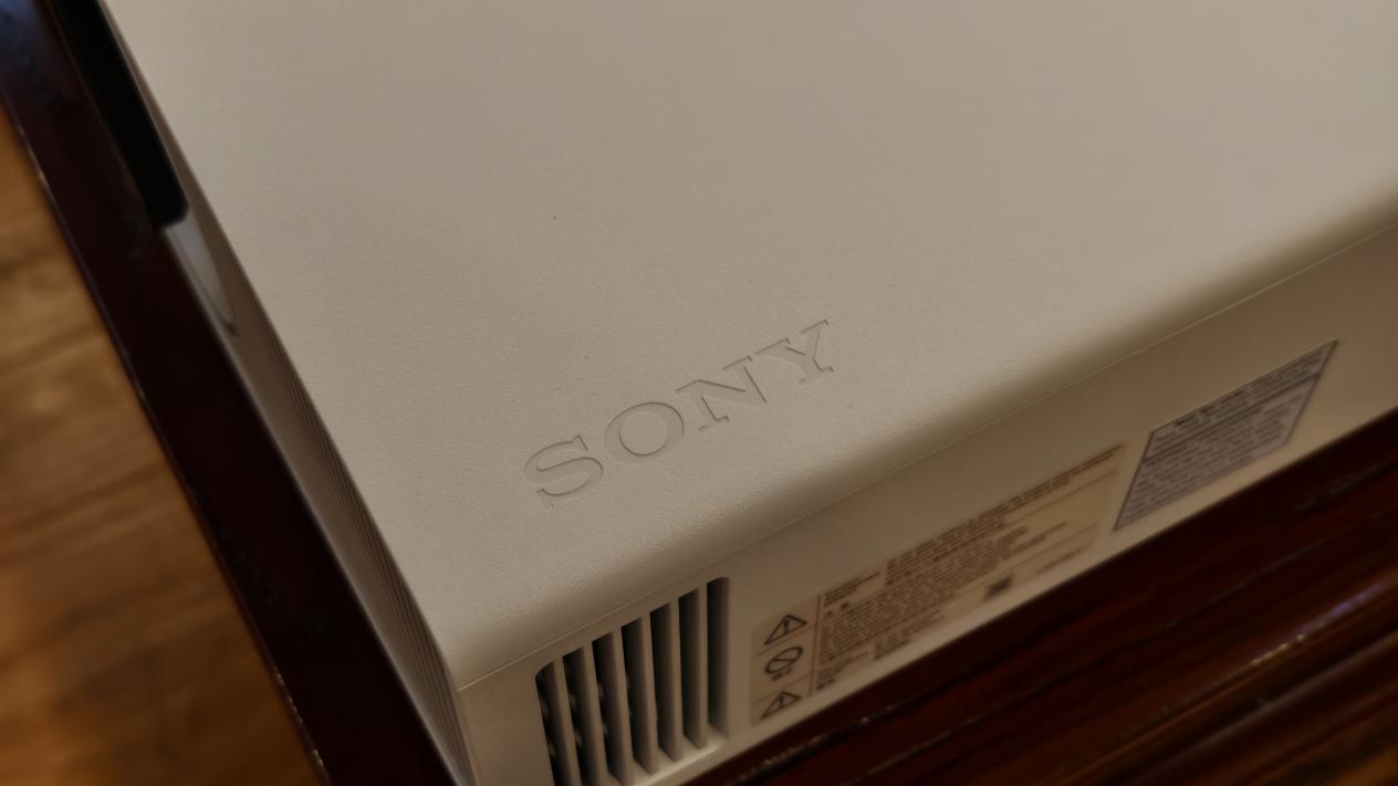 画质轻旗舰,索尼家用投影P7(VPL-XW5100)如何点亮原生4K沉浸巨幕?-视听圈