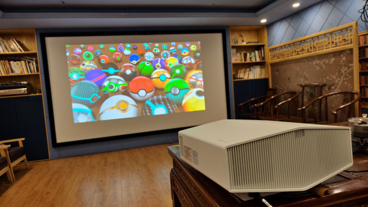画质轻旗舰,索尼家用投影P7(VPL-XW5100)如何点亮原生4K沉浸巨幕?-视听圈