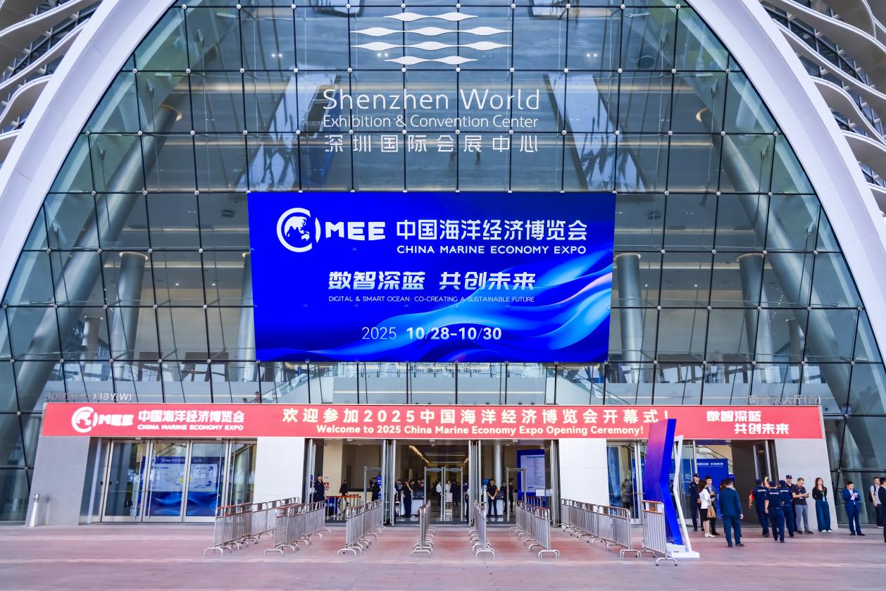 加速布局行业纵深,光峰科技首度参展2025海博会-视听圈