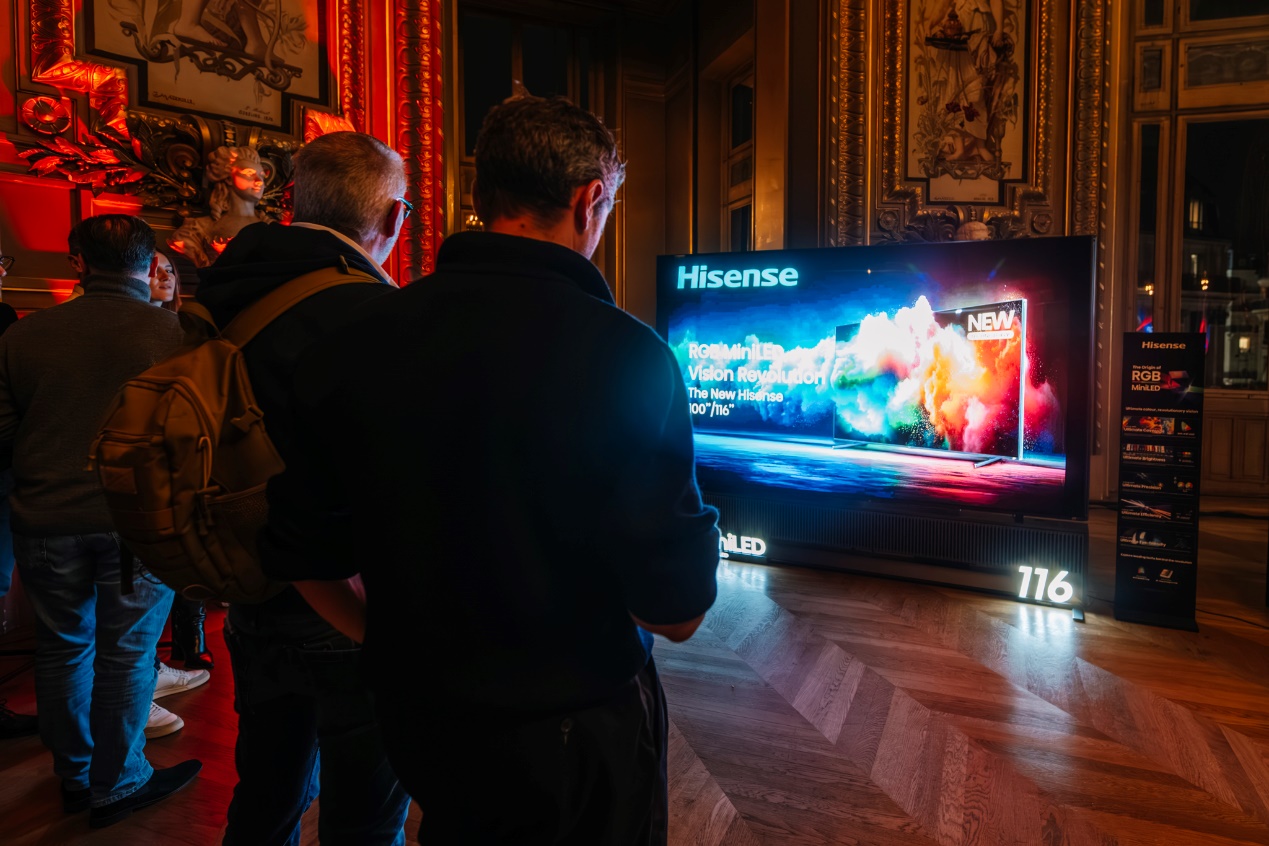 海信RGB-Mini LED电视UX携帝瓦雷炸场!在法国巴黎歌剧院大秀“好声音”-视听圈