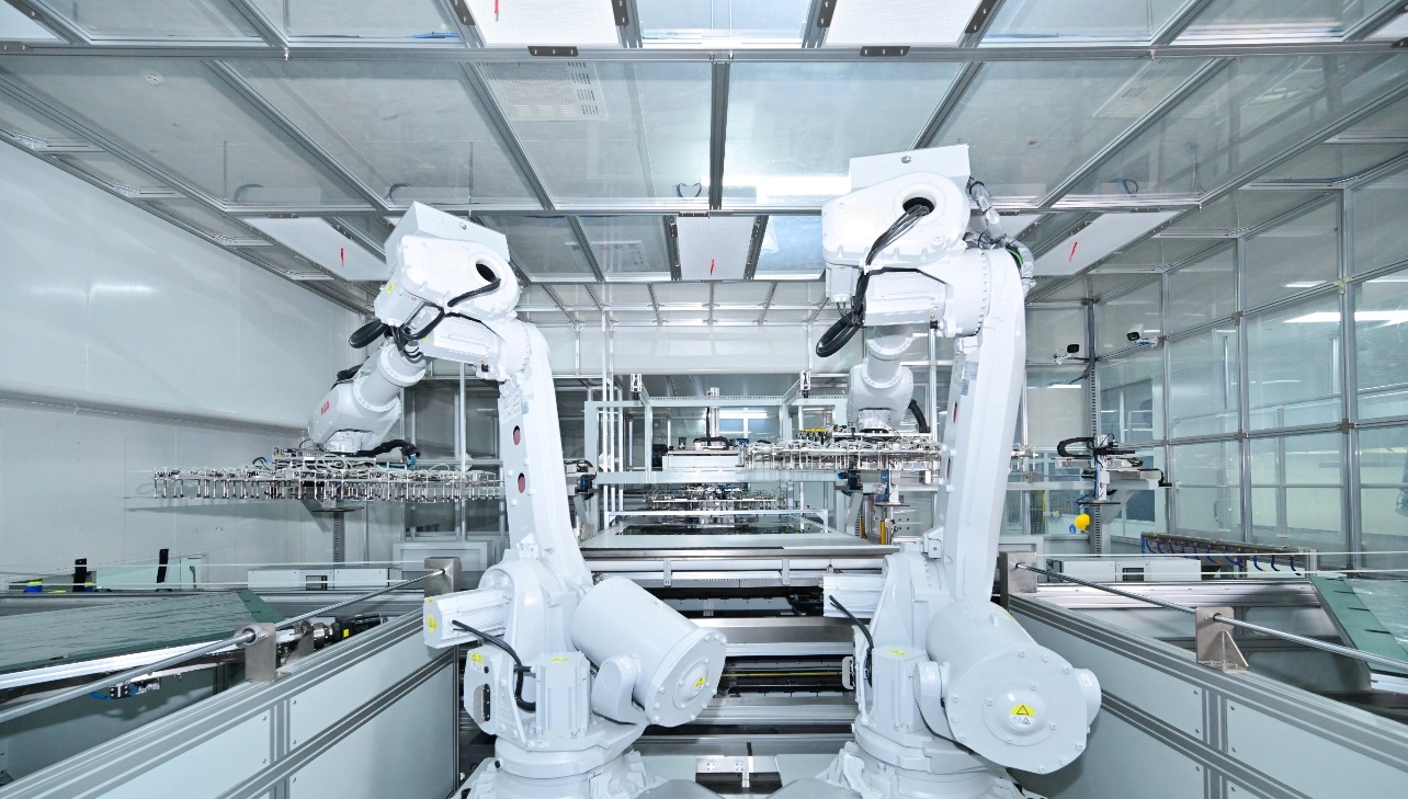 达沃斯高光时刻！海信电视斩获全球电视行业唯一“灯塔工厂”奖杯-视听圈