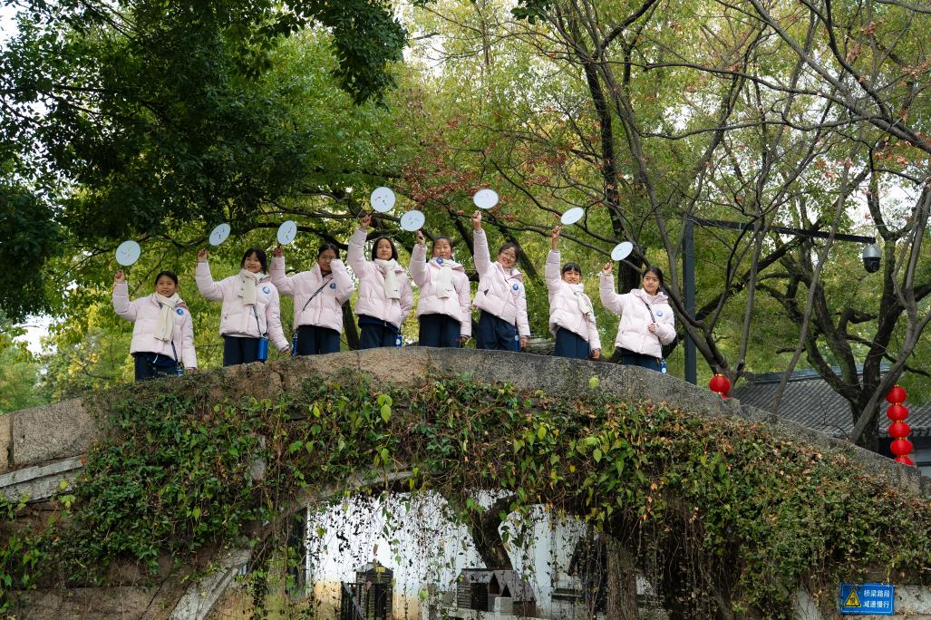 俞浩慈善基金会开展“看见更大的世界·音乐少年”公益活动 助力云南弥勒学子唱响梦想之声-视听圈