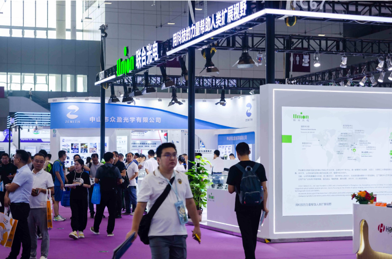 1.8亿“入主”！坚果投影迎来新“话事人”，“出手者”是位上游大佬-视听圈