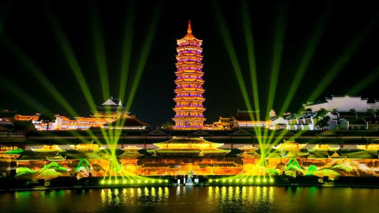 载誉前行！光峰专显斩获第十四届阿拉丁神灯奖两项重磅大奖-视听圈