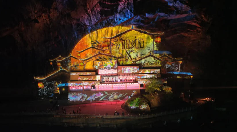 走进光影，把一座山、一条河、一面城墙，变成“能出圈”的夜游舞台-视听圈
